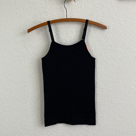 Shapermint Essentials All Day Every Day Scoop Neck Cami - Picture 7 of 8